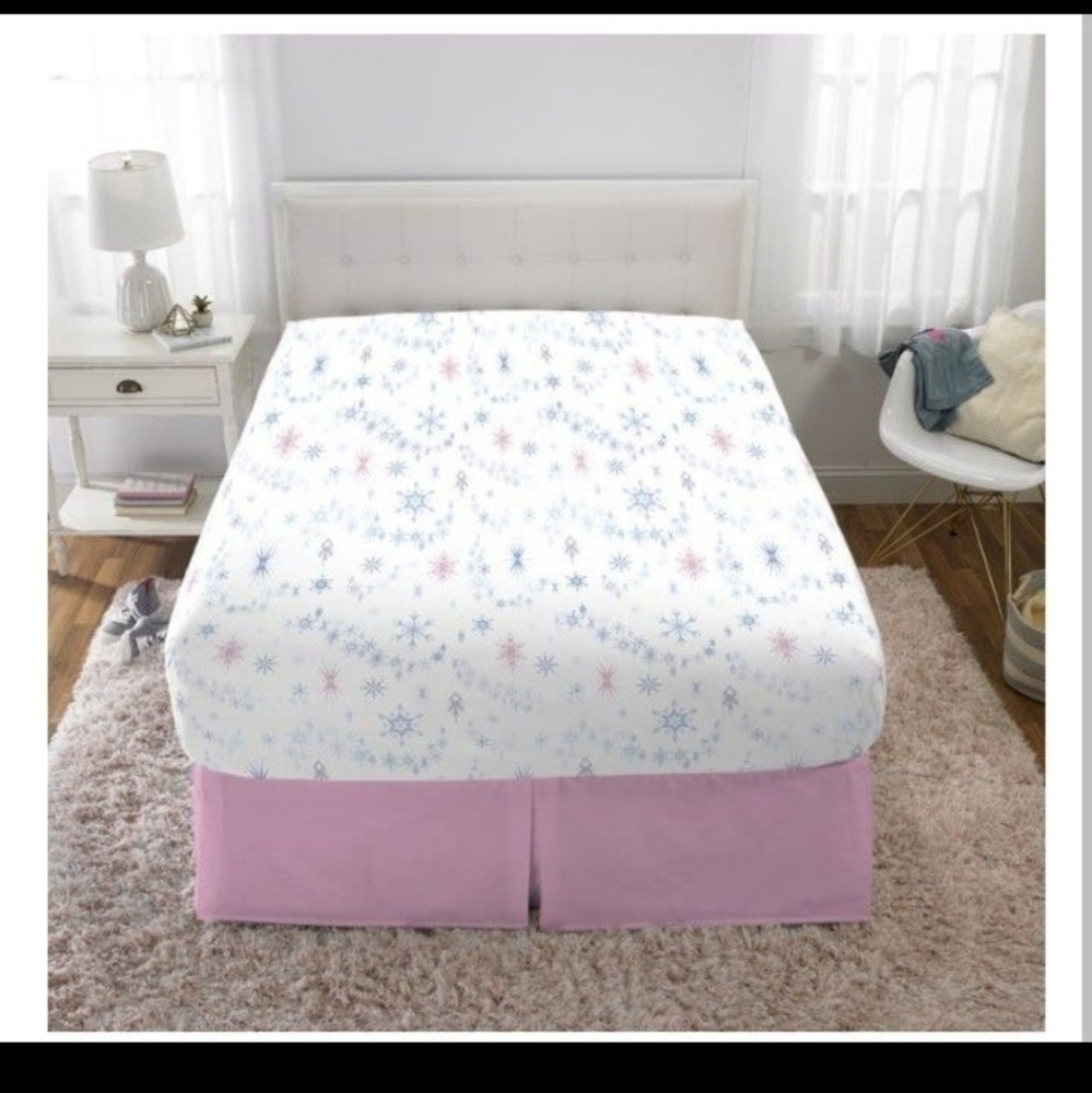 Frozen bed sheets - Picture 6 of 7